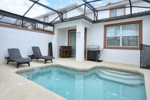 Storey Lake-5 Bedroom Townhome W/splashpool-1630st