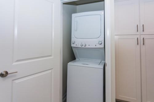 Awesome Apartment At Storey Lake (273067)