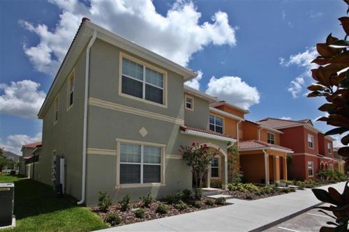 5 Bedroom With Splash Pool In Paradise Palms! Townhouse