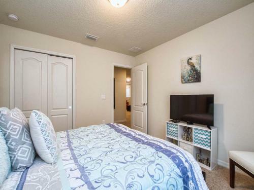 Windsor At Westside-6 Bedrooms House W/pool-3721ww