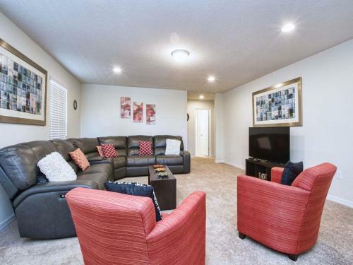 Windsor At Westside-6 Bedrooms House W/pool-3721ww