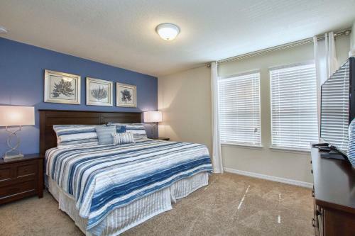 Windsor At Westside-8 Bedrooms House W/pool-3711ww