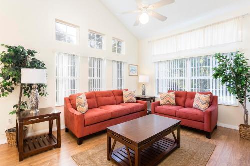 Beautiful Vacation Townhouse With Balcony Em2777
