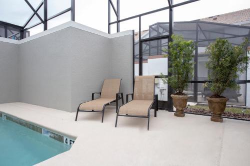 Marvelous Four Bedroom Home Close To Disney W/ Pool 4805