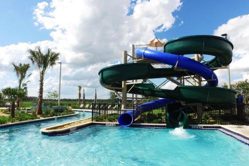 Marvelous Four Bedroom Home Close To Disney W/ Pool 4805