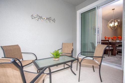 Marvelous Four Bedroom Home Close To Disney W/ Pool 4805