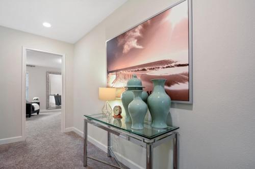 Villa Luxury 6 Bedroom Home - Storey Lake