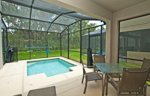 Villa Paradise Palms- 5 Bedroom Pool Home-3102pp