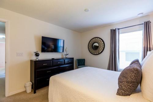Kissimmee Villa Sleeps 8 Pool Air Con Wifi