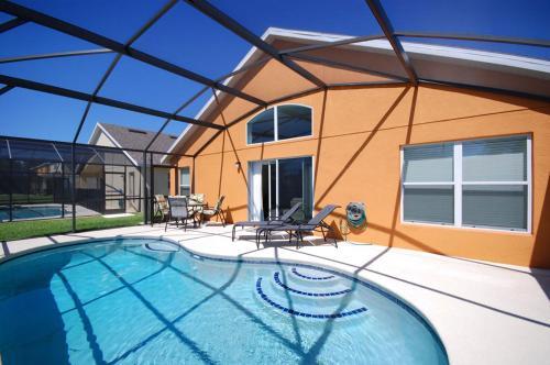 Kissimmee Villa Sleeps 8 Pool Air Con Wifi