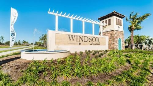Menton Loop Villa Westside 7591e