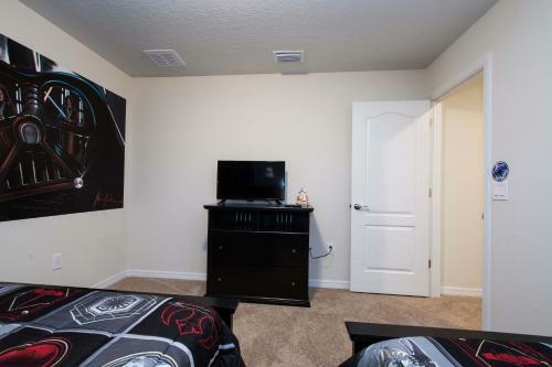 Windsor At Westside-6 Bedrooms House W/pool-3722ww