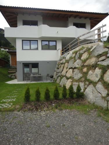 Apart Bergw�rts