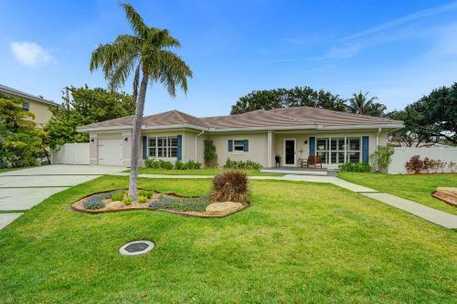 The Lighthouse Point Villa