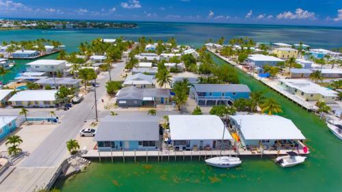 Salt Life 1&2 - 2bed/2bath Updated Full Duplex With Dockage