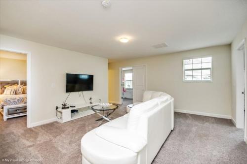 Bright & Sunny Champions Gate 8 Bedroom Villa Villa