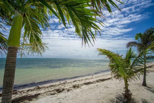 Apartamento Million Dollar View - 2bed/2bath Condo With Open Water Views & Pool