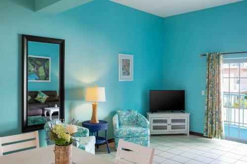 Hotel Grassy Flats Resort & Beach Club