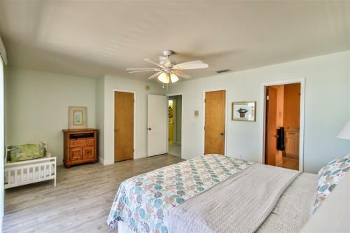 Angler's Dream 2bed/2bath Half Duplex With Private Pool & Dockage