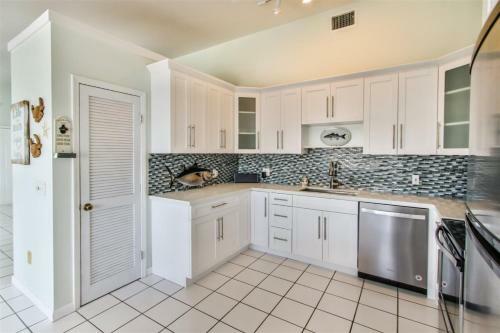 Angler's Dream 2bed/2bath Half Duplex With Private Pool & Dockage