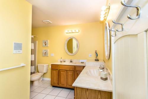 Angler's Dream 2bed/2bath Half Duplex With Private Pool & Dockage