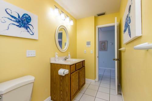 Angler's Dream 2bed/2bath Half Duplex With Private Pool & Dockage