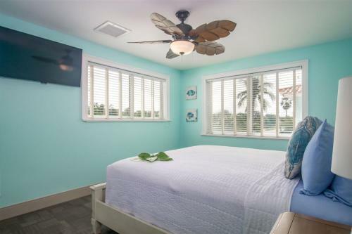 Reel Paradise 2bed 2bath Half Duplex With Brand New Private Pool, Deck & Dockage