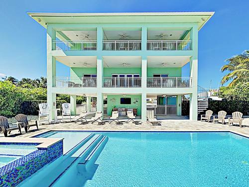 Modern Coco Plum Estate With Pool, Hot Tub & Dock! Home