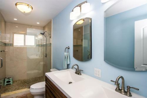 Serenity Found 3bed/2bath Duplex With Dockage & Cabana Club