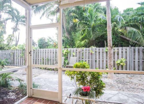 Apartamento Turtle Nest 2bed, 2bath Condo With Shared Pool, Dockage