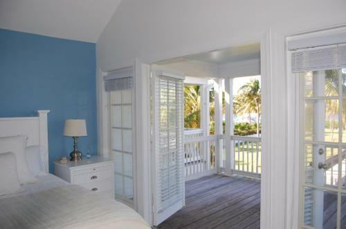 Waterfront Luxury Villa 43 With Sunset Views And Boat Slip