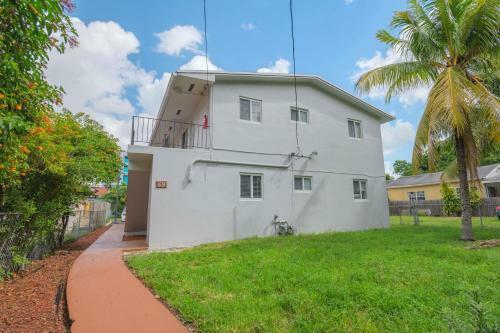 Stylish 2br Apartment In Midtown-wynwood