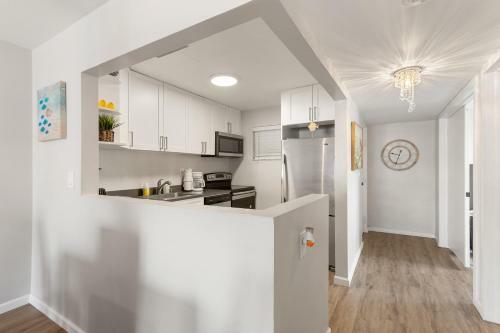 Apartamento 2 Bedroom 2 Bath With Patio On 11th Collins Ave