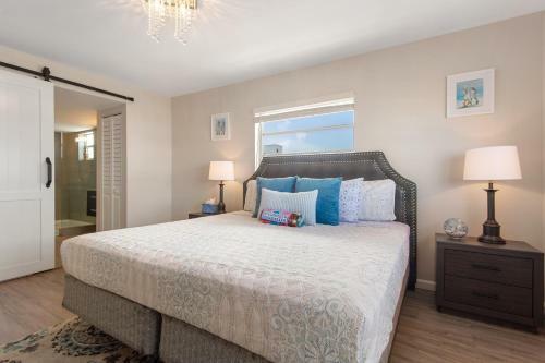 Apartamento 2 Bedroom 2 Bath With Patio On 11th Collins Ave