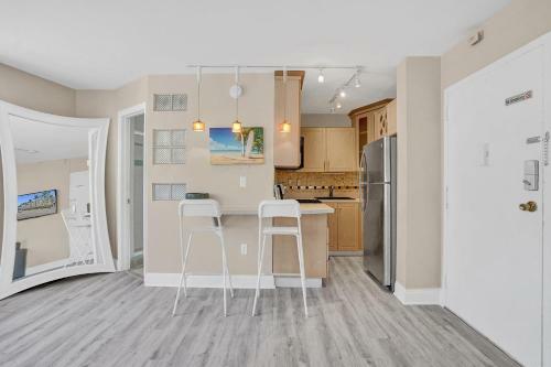 Gorgeous Apartment, South Beach, 1 Block To Ocean