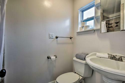 House In Historic District, Walk To Marina!