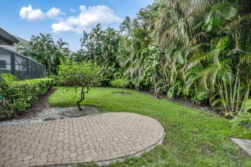 Park Shore Oasis