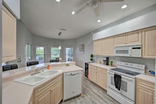 Lely Resort Home With Lanai - 1 Mi To Golf!