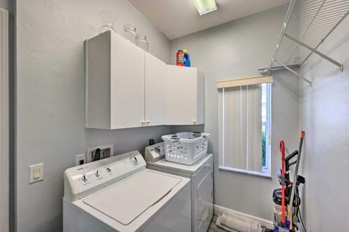 Lely Resort Home With Lanai - 1 Mi To Golf!