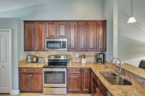 Naples Villa With Lanai And Pond View - 5 Mi To Beach!