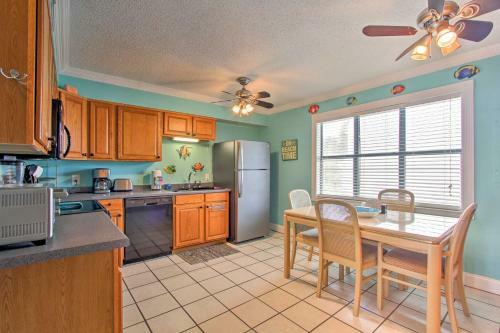 Snowbirds Navarre Oasis With Pool 1 Block To Beach