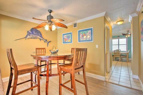 Snowbirds Navarre Oasis With Pool 1 Block To Beach