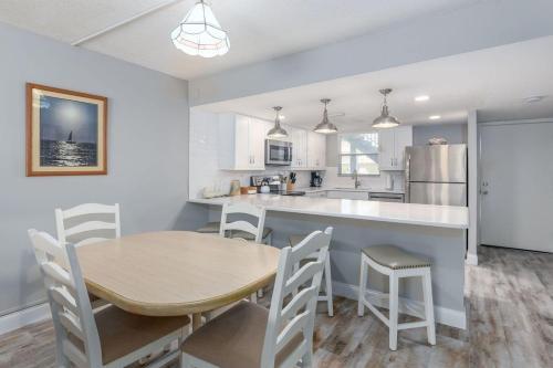 Apartamento 114 Surfside Home