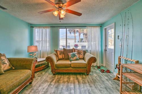 Cozy New Smyrna Beach Apartment - Steps From Beach