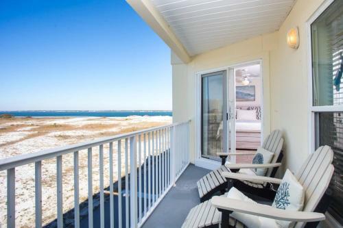 Gulf Island Condos Unit 321