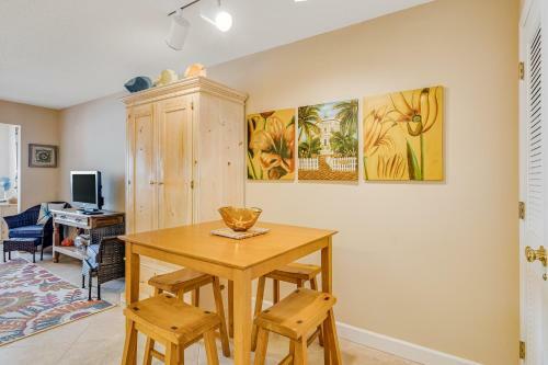 Sunset Harbour Palms 1