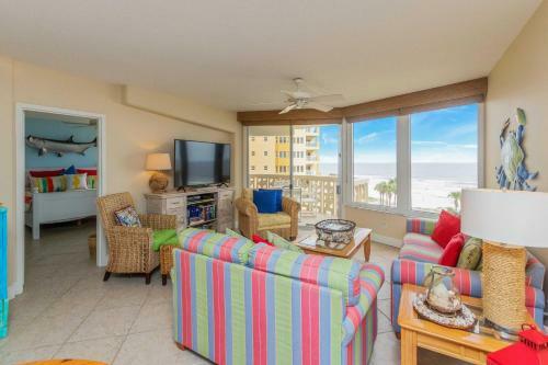 Apartamento Beachfront New Smyrna Condo With Ocean Views And Pool!