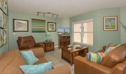 Palm House By Ocean Properties