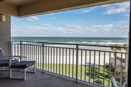 Apartamento 302 Errol By The Sea 2bdrm 2bath Ocean Front Condo