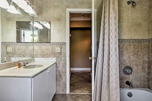 Spacious North Miami Beach House With Pool And Gazebo!